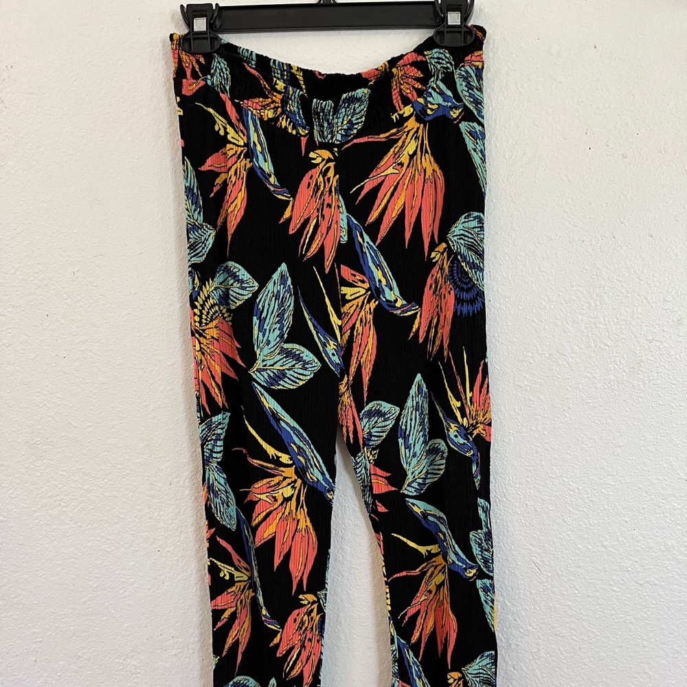 Volcom black tropical print pants